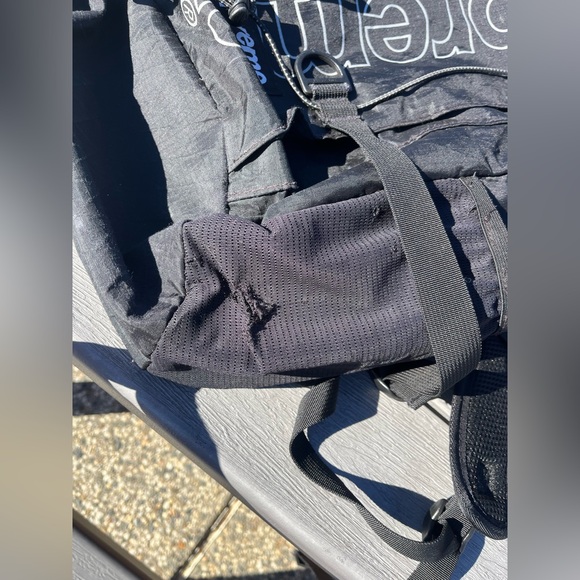 Supreme Backpack - Picture 2 of 3